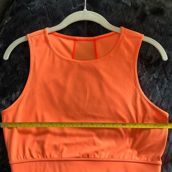 Hotty Hot Cropped Tank - Picture 5 of 6